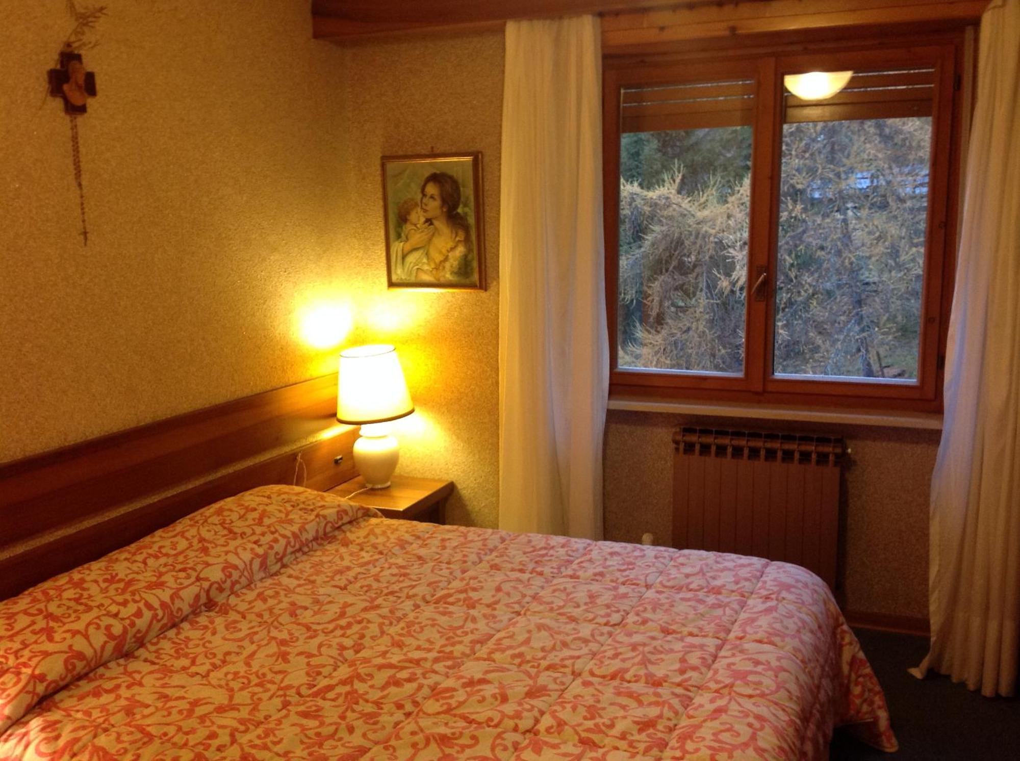 Albergo Castello Da Bonino Champorcher Habitación foto