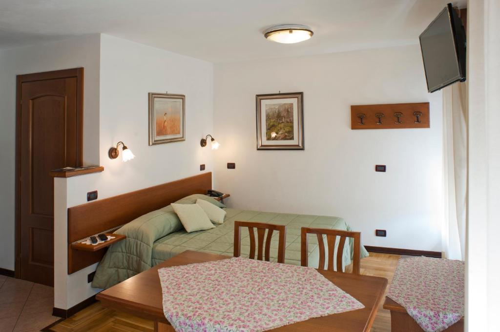 Albergo Castello Da Bonino Champorcher Habitación foto