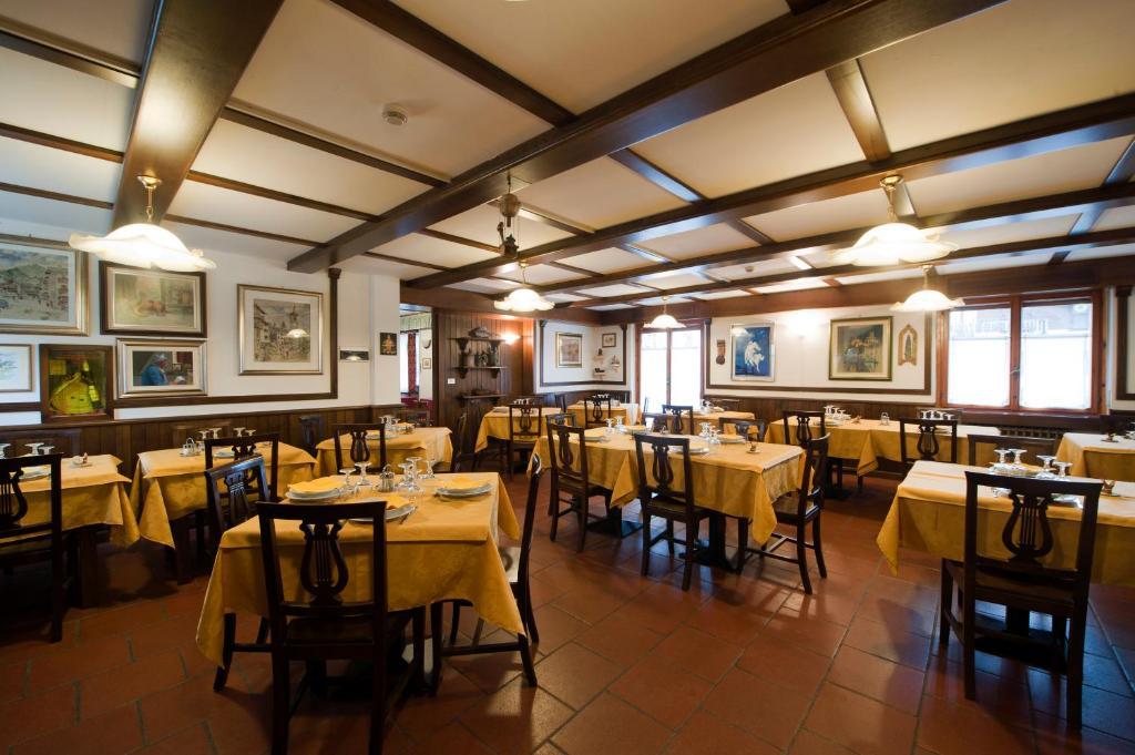 Albergo Castello Da Bonino Champorcher Habitación foto