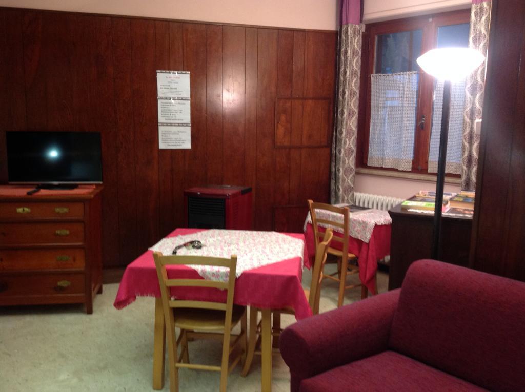 Albergo Castello Da Bonino Champorcher Habitación foto